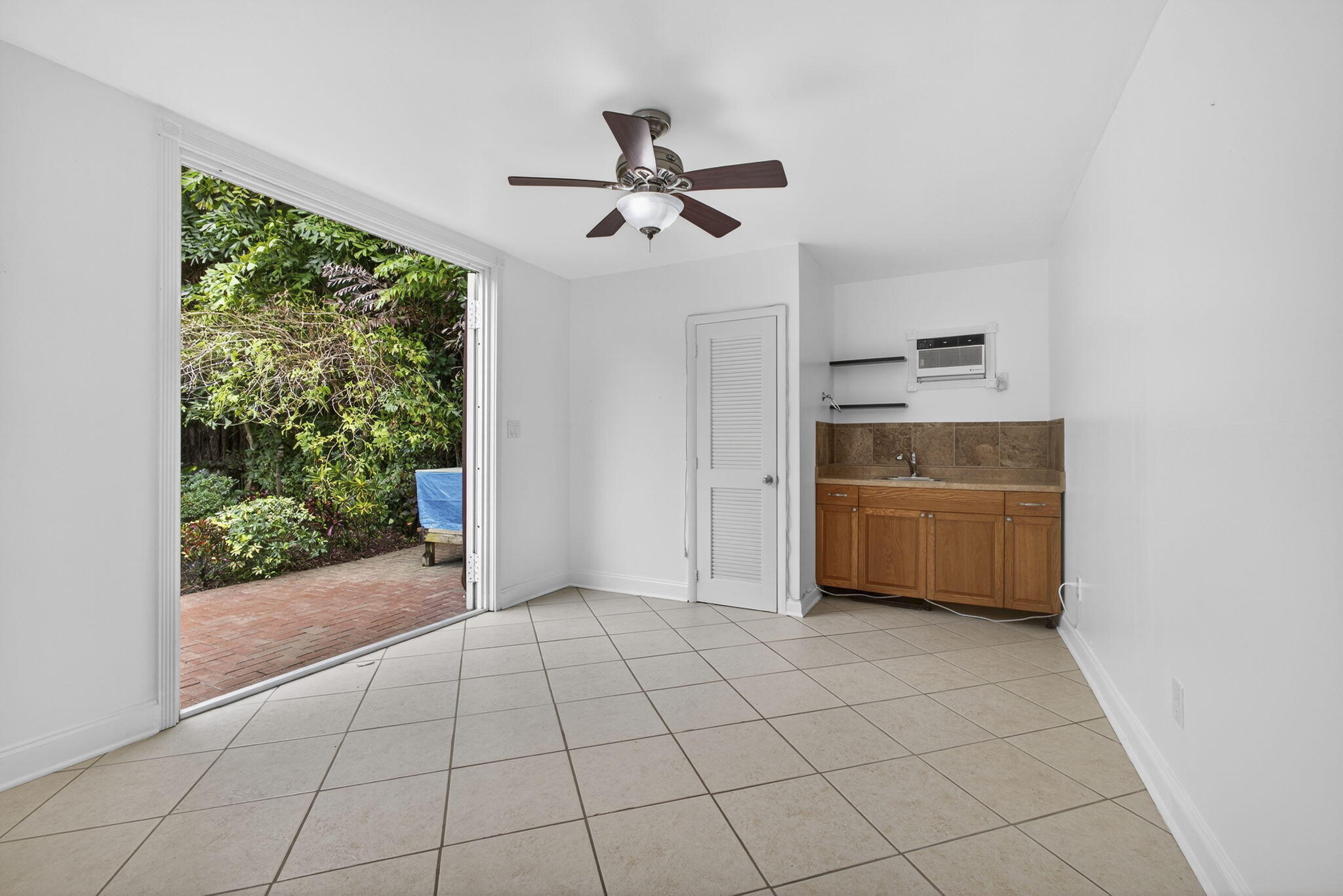 616 Upland Road West Palm Beach, FL 33401 - Photo 43 of 68 43-web-or-mls-BS1A6461