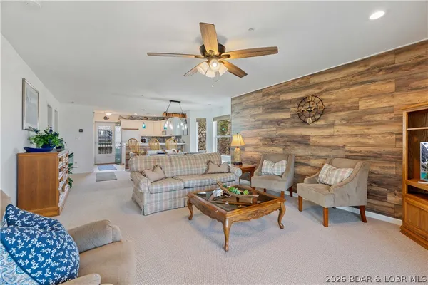 $230,000 | 282 Park Pl Drive, Unit 2A, Kaiser, MO 65047