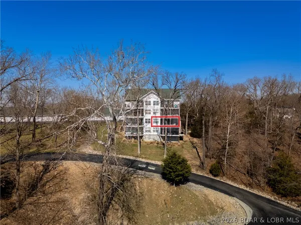 $230,000 | 282 Park Pl Drive, Unit 2A, Kaiser, MO 65047