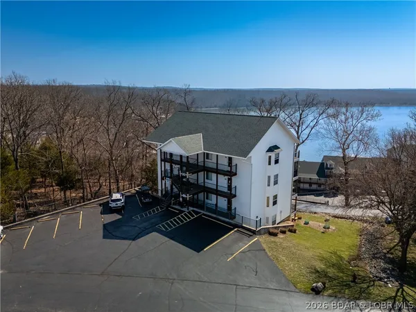 $230,000 | 282 Park Pl Drive, Unit 2A, Kaiser, MO 65047