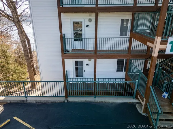 $230,000 | 282 Park Pl Drive, Unit 2A, Kaiser, MO 65047