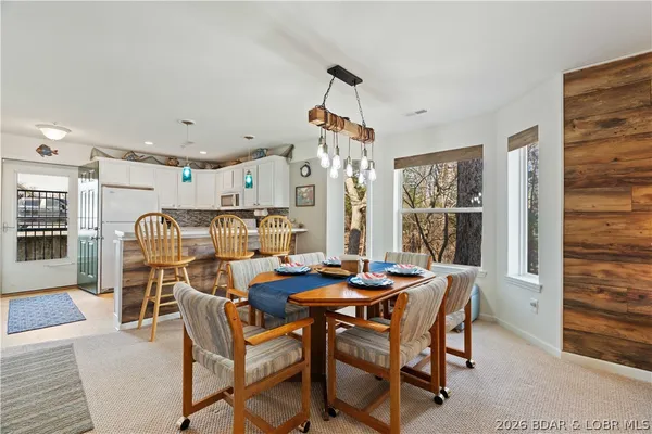 $230,000 | 282 Park Pl Drive, Unit 2A, Kaiser, MO 65047