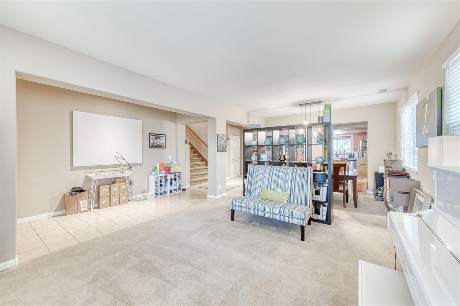 677 Everglade Avenue Clovis, CA 93619 - Photo 8 of 29 a view of livingroom with furniture and windows