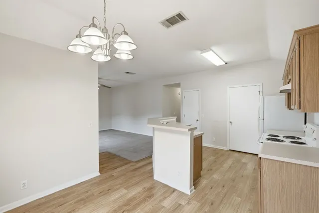 $1,350 | 3201 E El Salido Parkway, Unit 422, Cedar Park, TX 78613