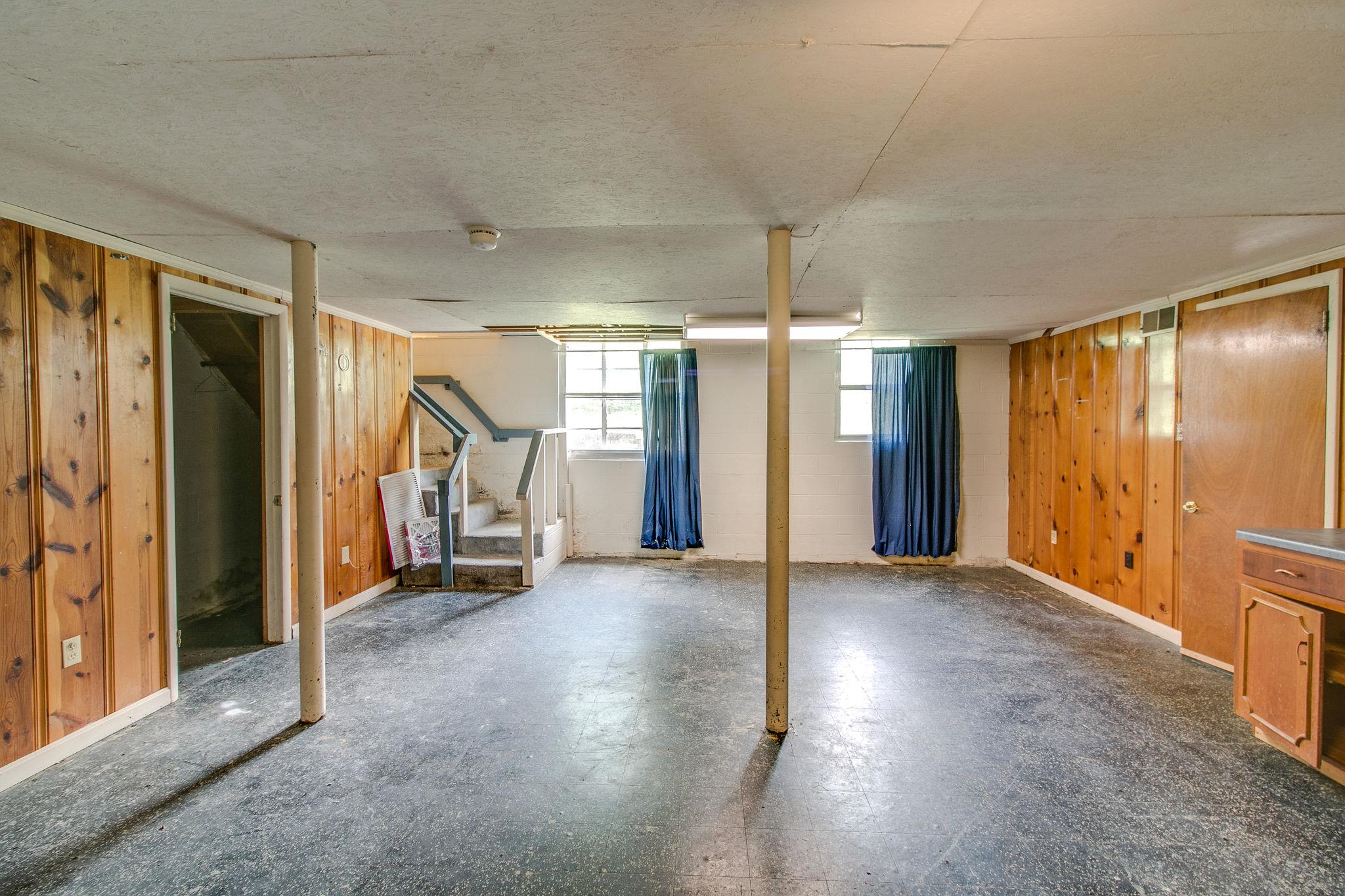 911 Branch Road Clarksville, TN 37043 - Photo 22 of 28 Gallery Image 22