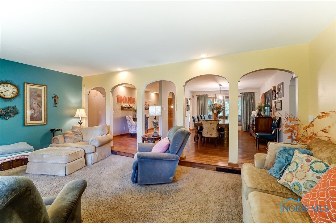 25 Lansdowne Road Toledo, OH 43623 - Photo 9 of 49 Gallery Image 9