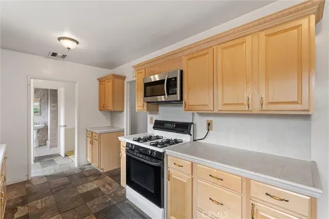 $885,000 | 5636 Ponce Avenue, Woodland Hills, CA 91367