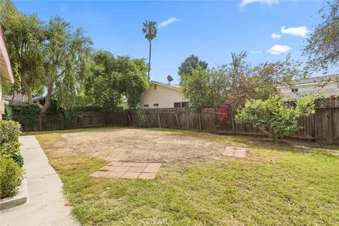 $885,000 | 5636 Ponce Avenue, Woodland Hills, CA 91367