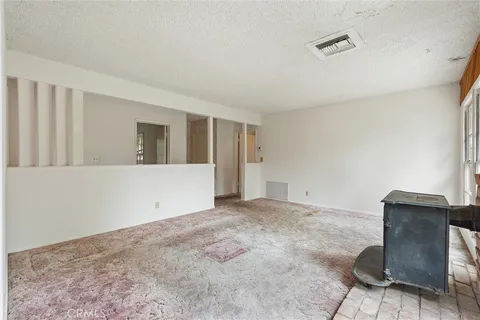 $885,000 | 5636 Ponce Avenue, Woodland Hills, CA 91367