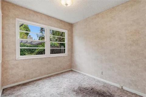 $885,000 | 5636 Ponce Avenue, Woodland Hills, CA 91367