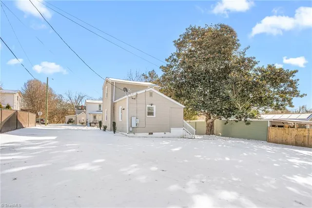 $195,000 | 404 Short Street, Haw River, NC 27258