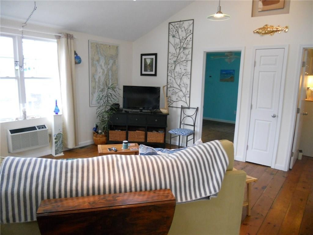 260 Riverside Drive Tiverton, RI 02878 - Photo 10 of 19 Gallery Image 10