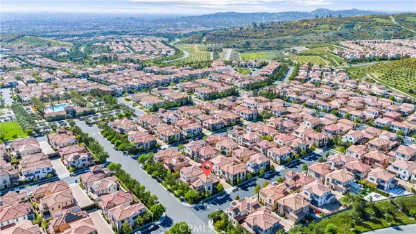 $2,250,000 | 125 Toretta, Irvine, CA 92602