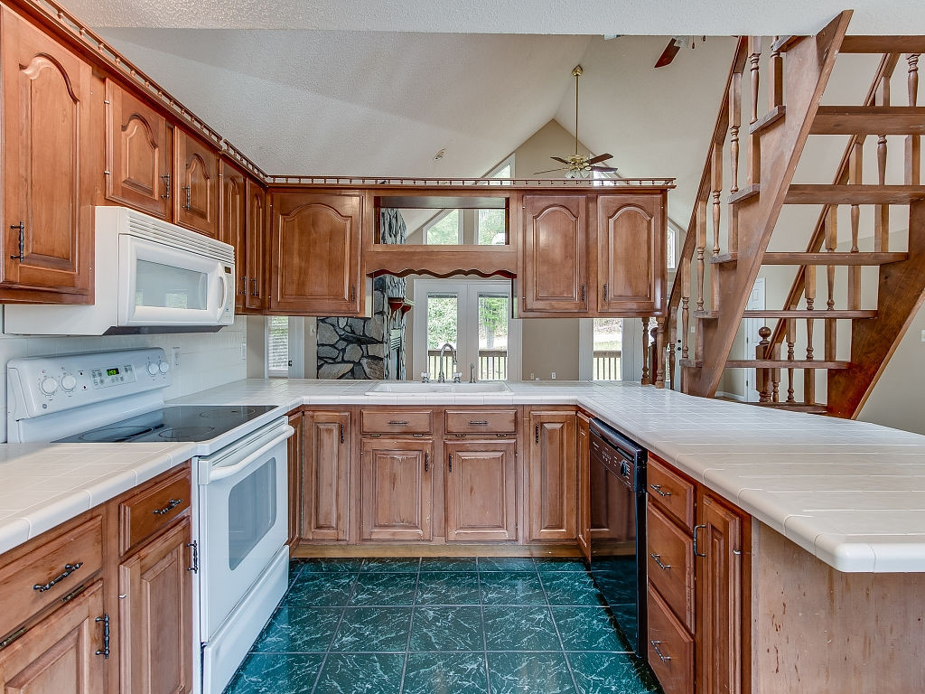 394 Buttermilk Road Johnson City, TN 37615 - Photo 11 of 35 Photo 11