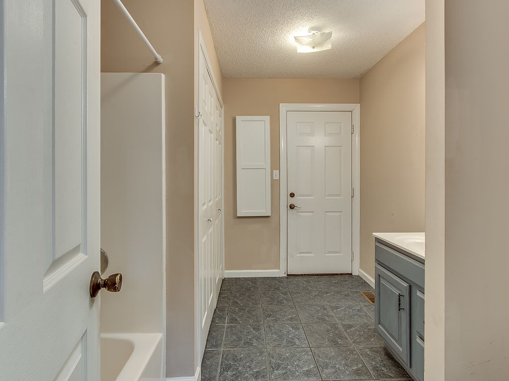 394 Buttermilk Road Johnson City, TN 37615 - Photo 28 of 35 Photo 28