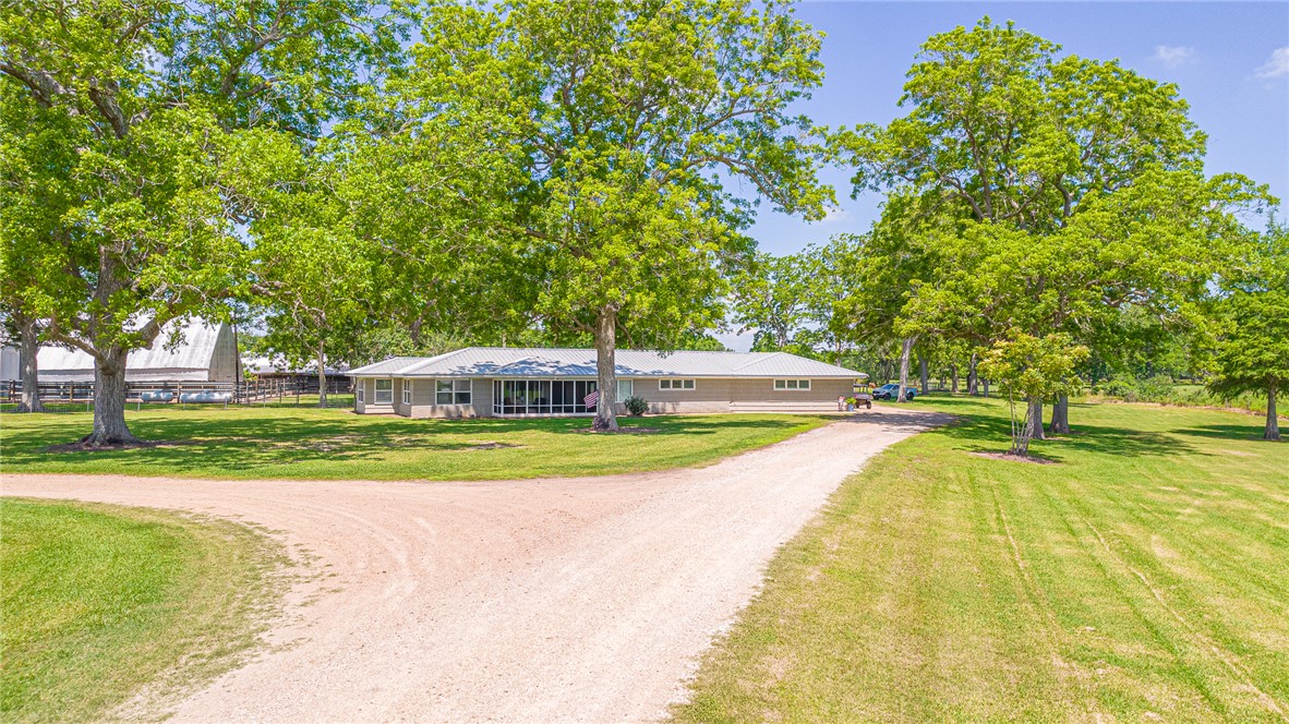 7654 County Road 121 Wharton, TX 77488 - Photo 1 of 47