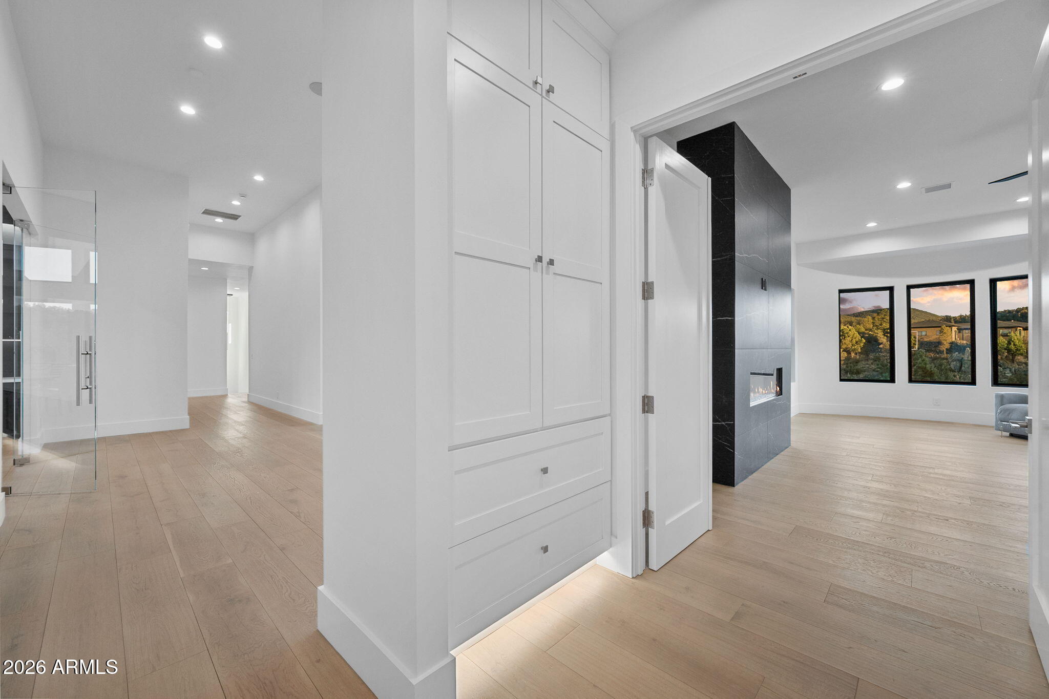 300 Lynx Creek Road Prescott, AZ 86303 - Photo 21 of 109 19-Primary Bedroom Foyer