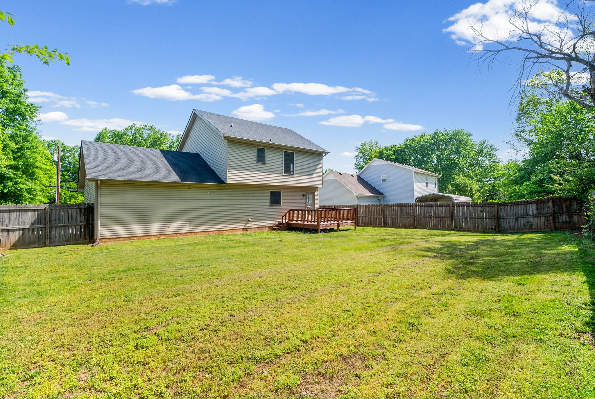1706 Hazelwood Road Clarksville, TN 37042 - Photo 26 of 31 a house view with a garden space