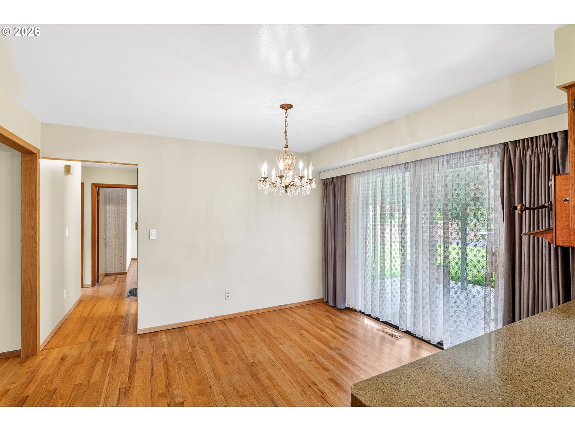 2012 Southeast 185th Avenue Portland, OR 97233 - Photo 8 of 27
