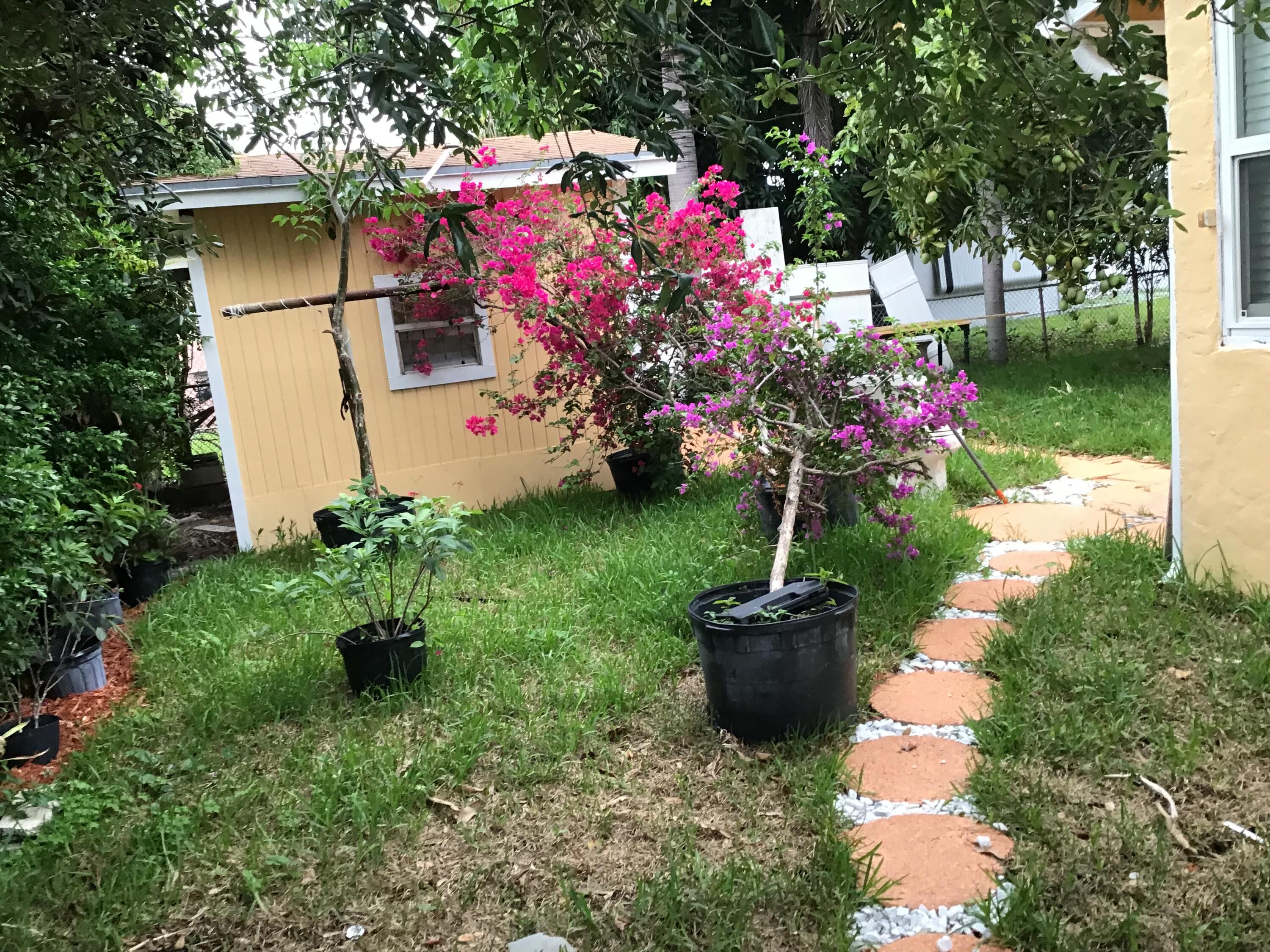 619 Southwest 10th Street Delray Beach, FL 33444 - Photo 14 of 88 8F14ECFC-828F-4825-8BCF-A0F1834D1A8C