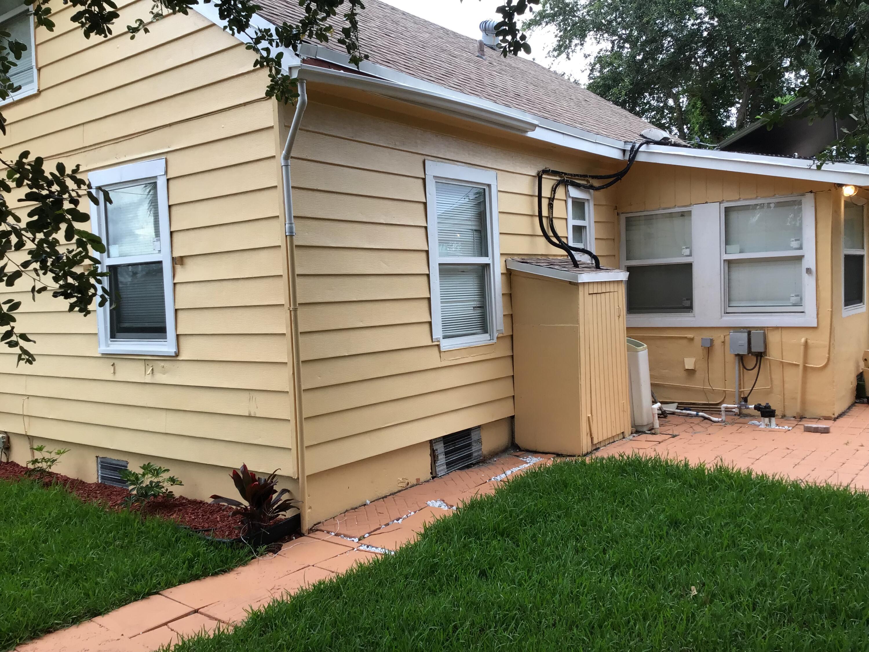 619 Southwest 10th Street Delray Beach, FL 33444 - Photo 21 of 88 8FD967B5-7DD5-4F84-BB65-9BE158435F23