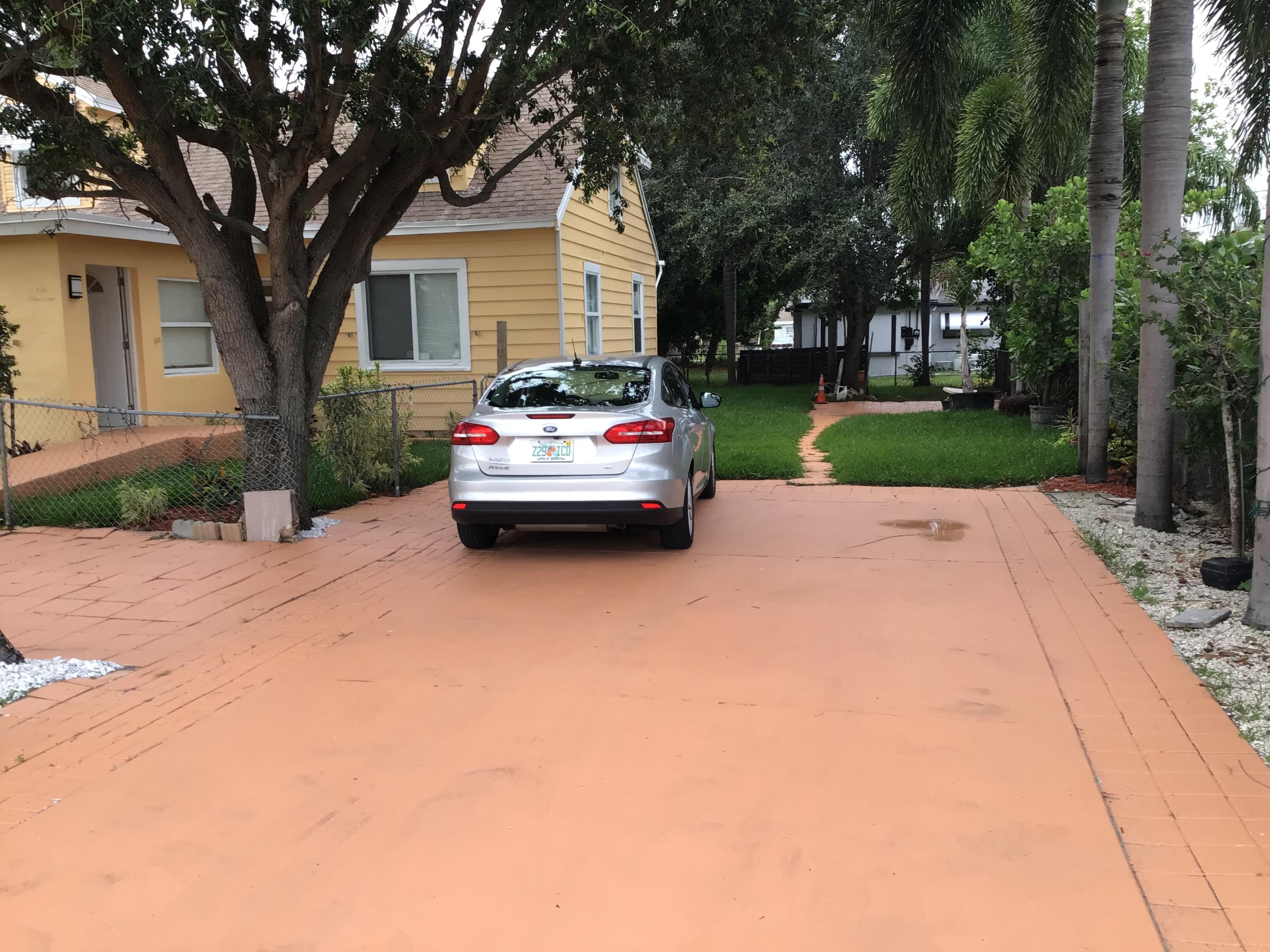 619 Southwest 10th Street Delray Beach, FL 33444 - Photo 25 of 88 B34BD940-65EE-4BD3-AA70-AFE06246163E