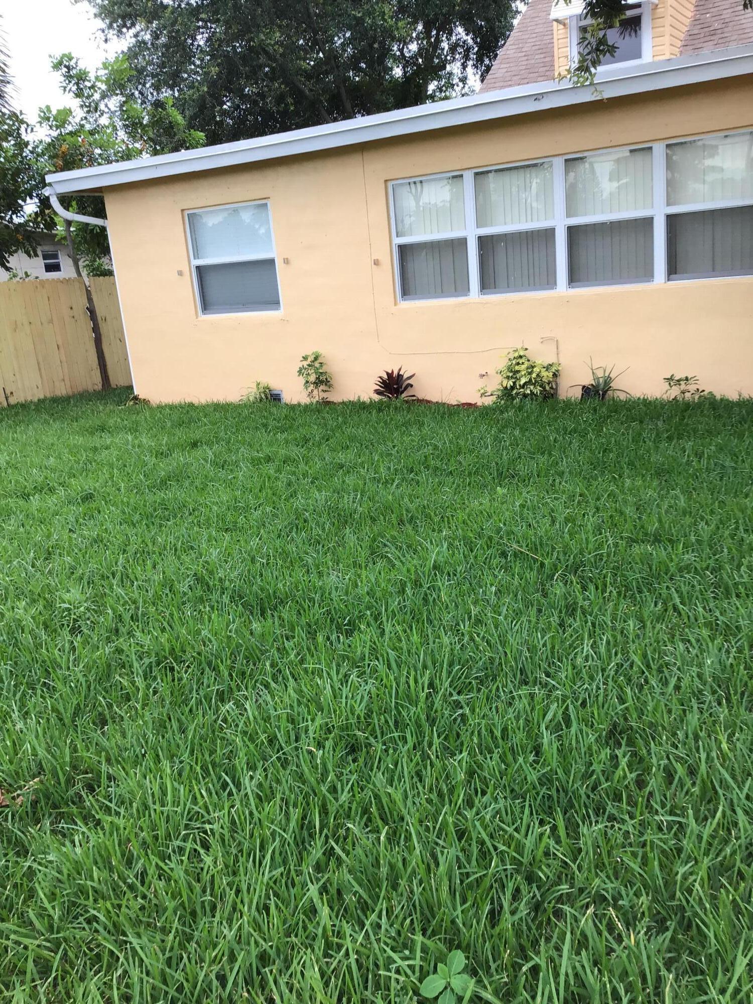 619 Southwest 10th Street Delray Beach, FL 33444 - Photo 30 of 88 9DAF70D9-786B-4257-A976-E154B5621024