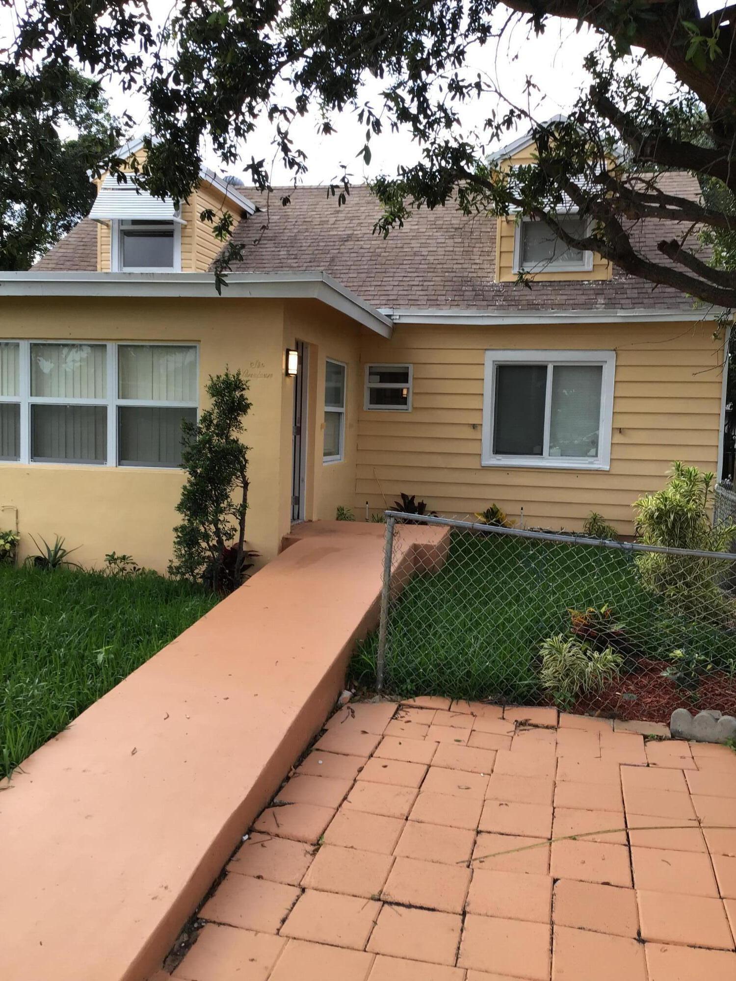 619 Southwest 10th Street Delray Beach, FL 33444 - Photo 66 of 88 7CF3114F-76CA-4429-953B-1FCDDC17E9B1