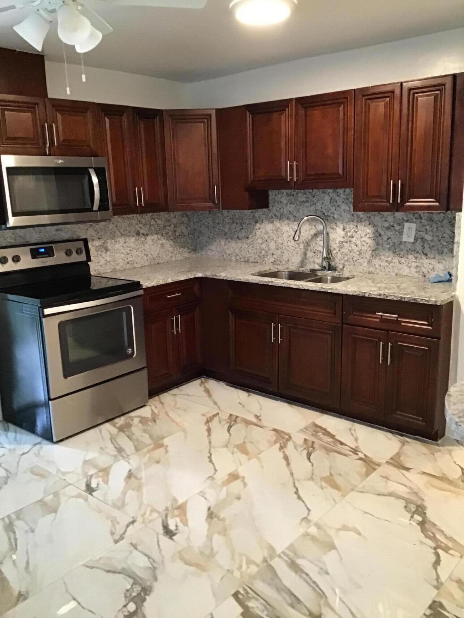 619 Southwest 10th Street Delray Beach, FL 33444 - Photo 79 of 88 BFB65516-6402-4519-ADEB-534E70E9EB1D