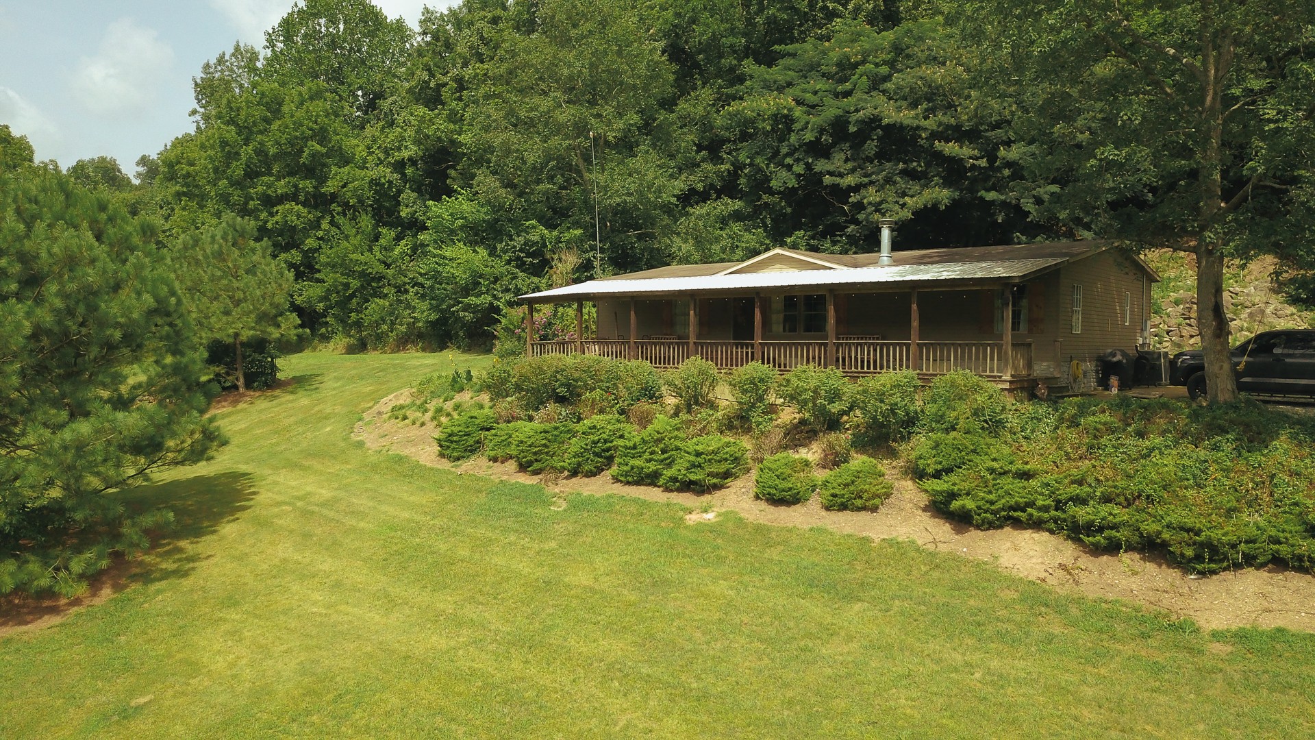 555 Lay Hollow Road Waynesboro, TN 38485 - Photo 60 of 68 a front view of house with yard and green space