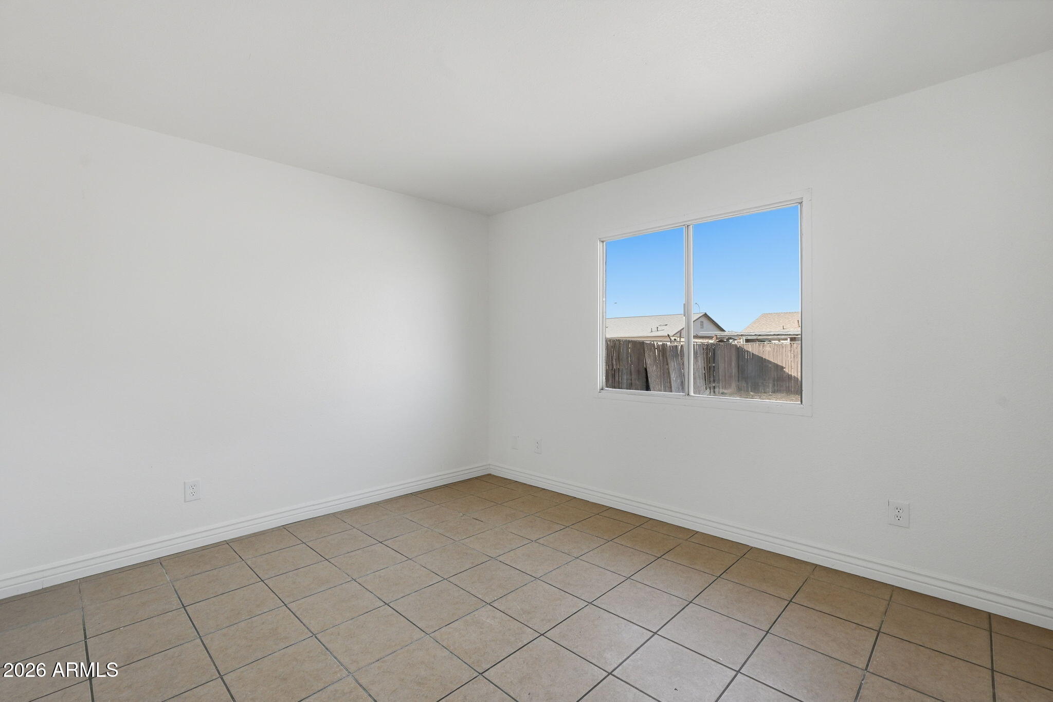 2012 West Romley Road Phoenix, AZ 85041 - Photo 16 of 37 Primary Suite