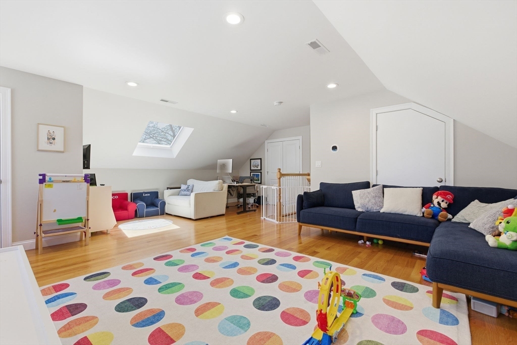 7 Spring Court, Unit A Woburn, MA 01801 - Photo 30 of 40