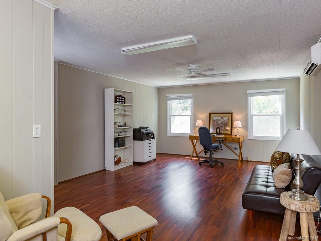 3418 Chevington Road Charlotte, NC 28226 - Photo 12 of 18 Gallery Image 12
