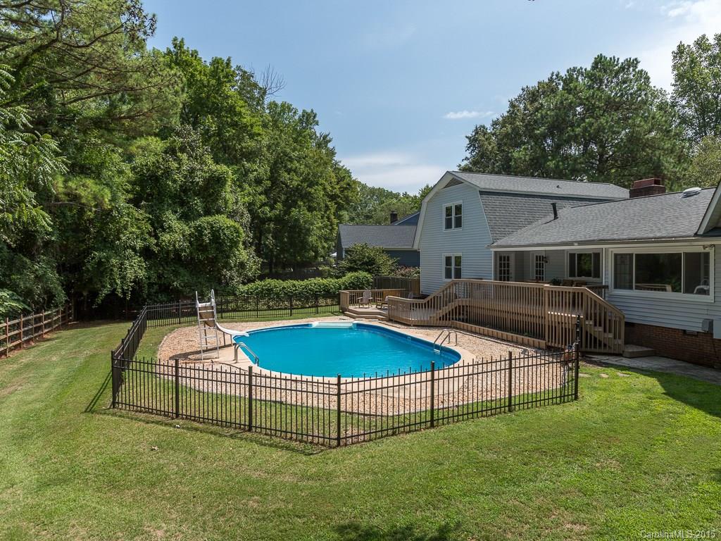 3418 Chevington Road Charlotte, NC 28226 - Photo 17 of 18 Gallery Image 17