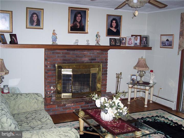 305 North Sproul Road Broomall, PA 19008 - Photo 14 of 19 Den