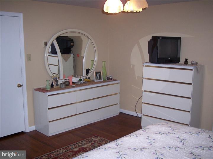 305 North Sproul Road Broomall, PA 19008 - Photo 17 of 19 Master Bedroom