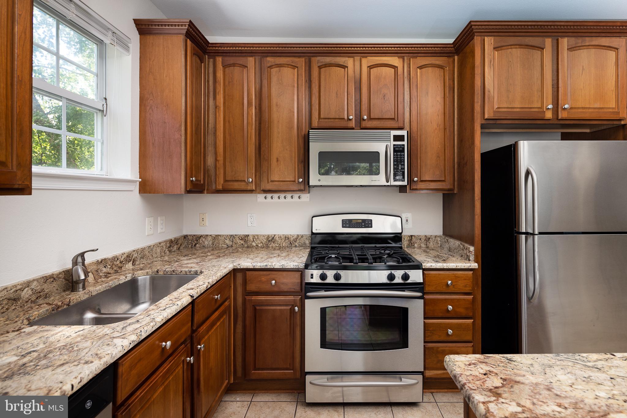 13104 Marcey Creek Road Herndon, VA 20171 - Photo 12 of 24
