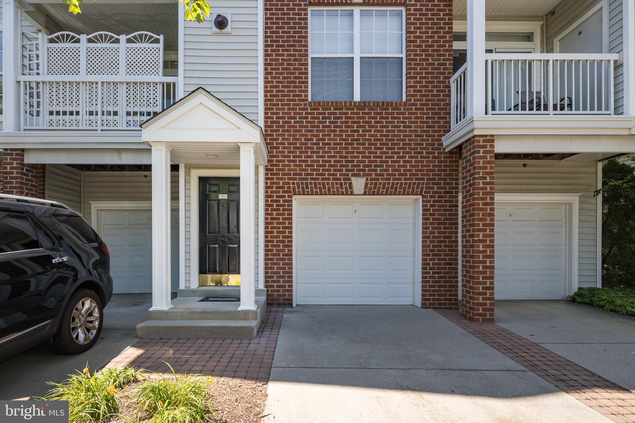 13104 Marcey Creek Road Herndon, VA 20171 - Photo 4 of 24