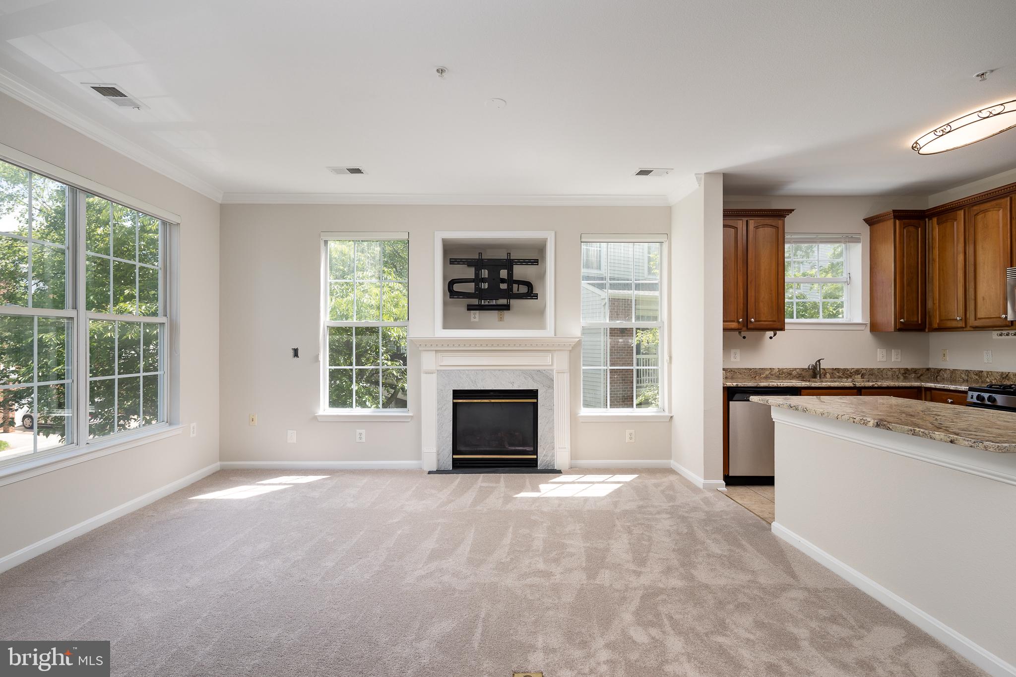 13104 Marcey Creek Road Herndon, VA 20171 - Photo 8 of 24