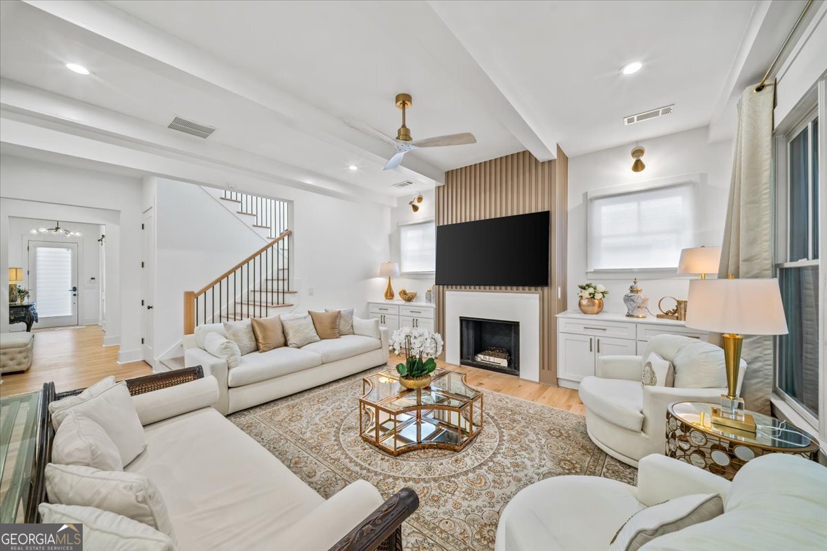 93 Candler Road Southeast Atlanta, GA 30317 - Photo 10 of 45 Gallery Image 10