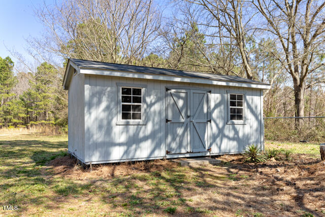 1512 Broken Road Bailey, NC 27807 - Photo 6 of 26 a view of back yard of the house