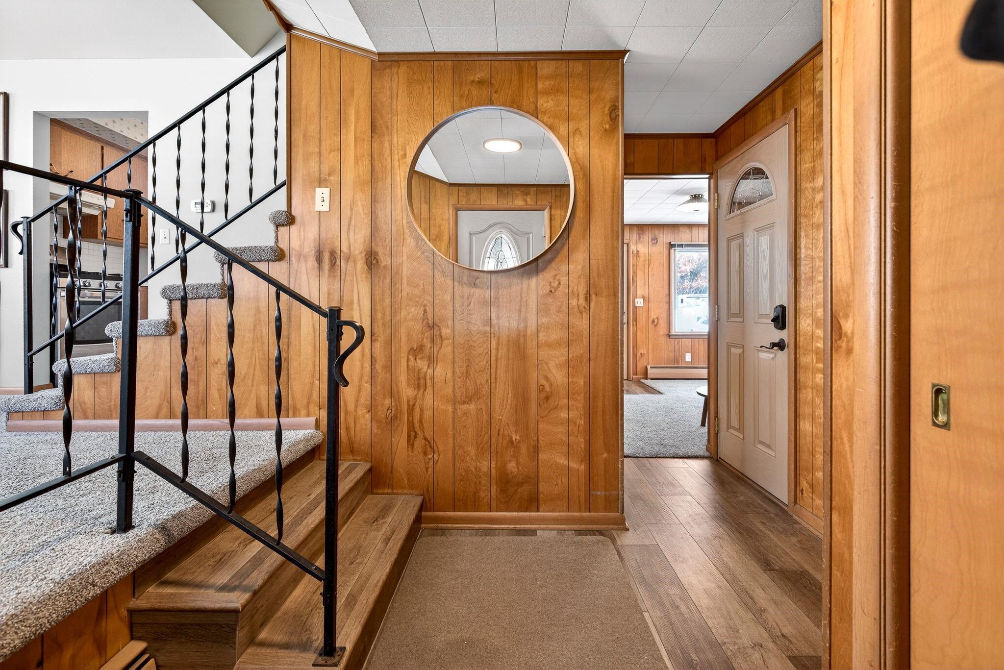 N3807 Boneham Addition Road Marinette, WI 54143 - Photo 5 of 42