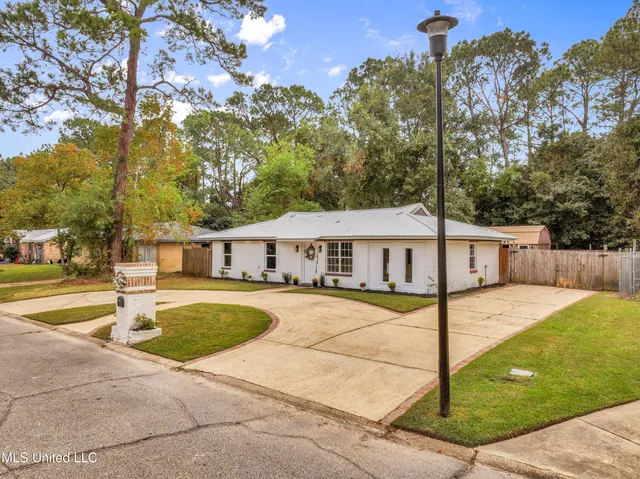 $175,000 | 2019 Pamela Drive, Gautier, MS 39553