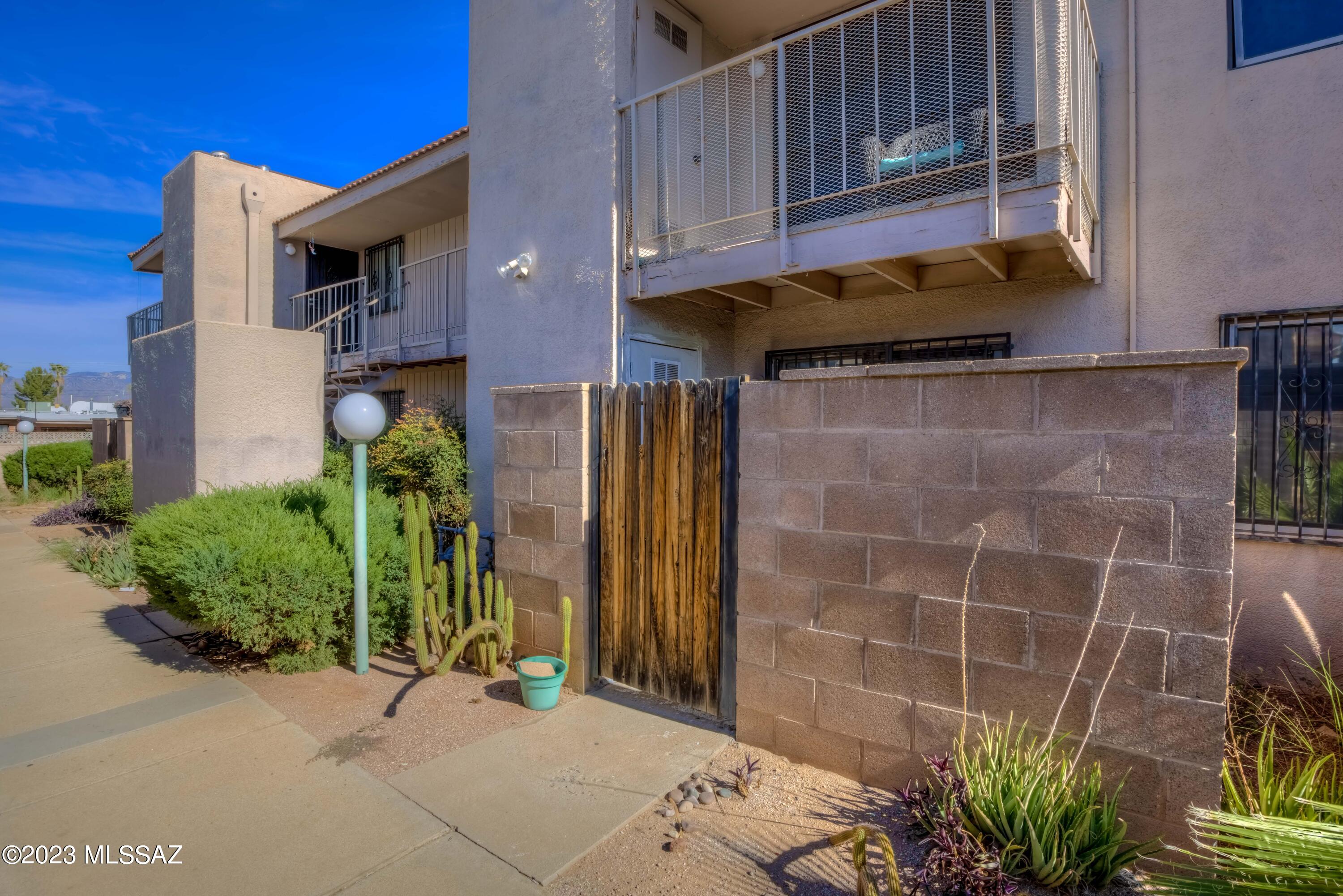 6635 East Golf Links Road, Unit 3 Tucson, AZ 85730 - Photo 2 of 33