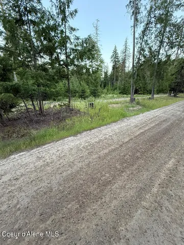 $400,000 | 2 Hagman Road, Nordman, ID 83848