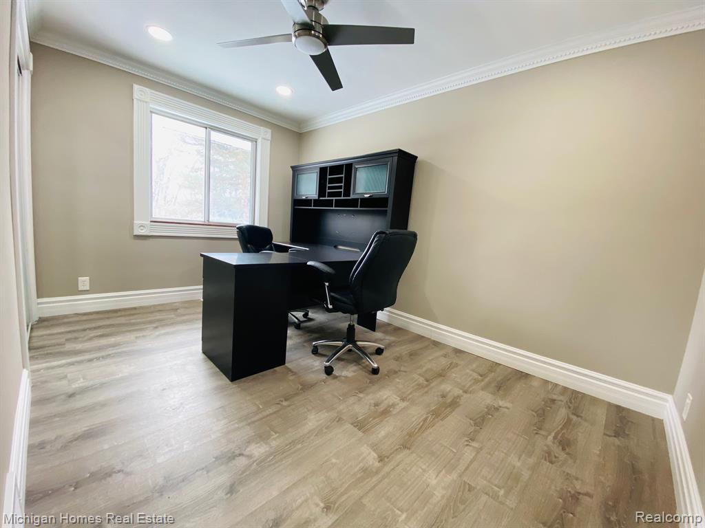 8089 North Holly Road Grand Blanc, MI 48439 - Photo 21 of 31