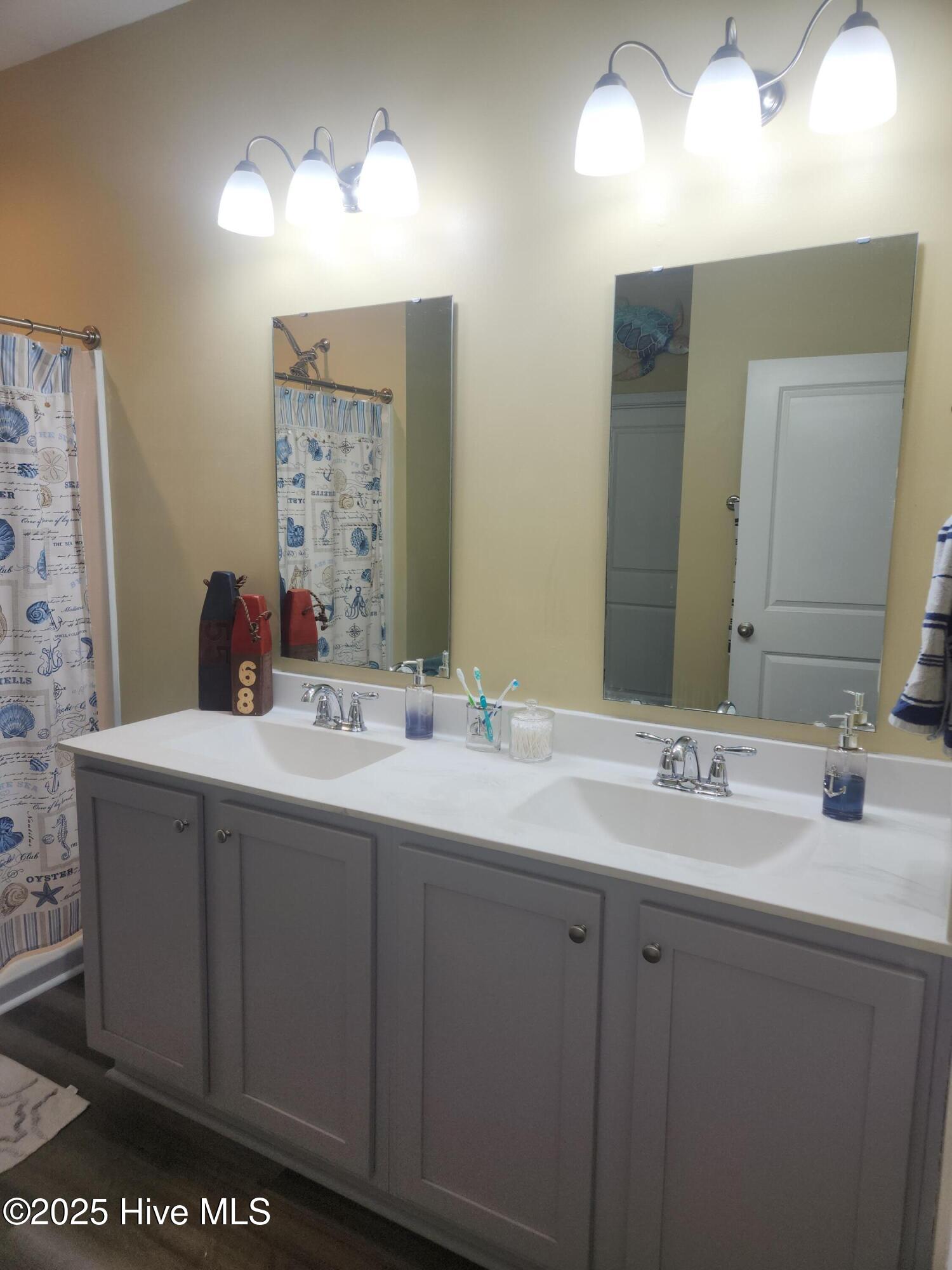 704 Lenox Drive Holly Ridge, NC 28445 - Photo 19 of 45 Owners Suite 5