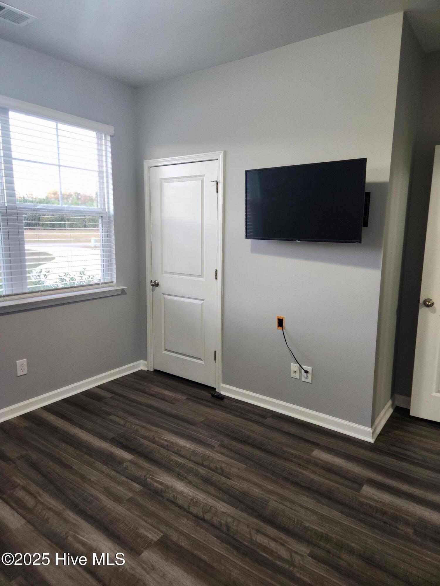 704 Lenox Drive Holly Ridge, NC 28445 - Photo 29 of 45 20251023_181459