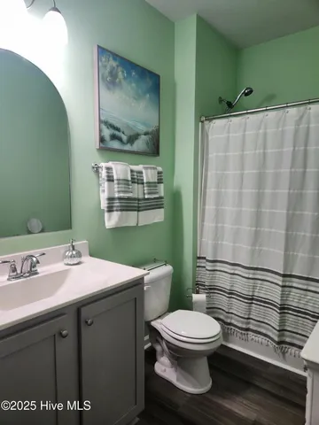 $369,900 | 704 Lenox Drive, Holly Ridge, NC 28445