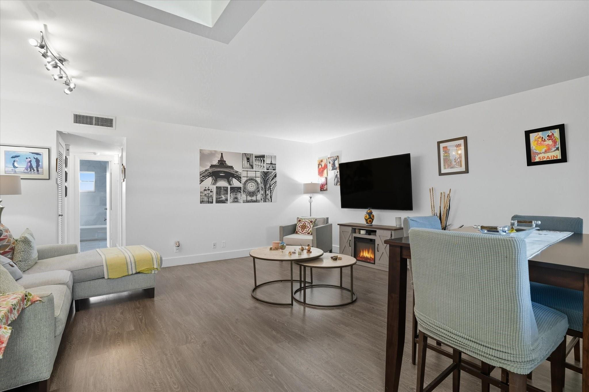 5300 Washington Street, Unit J214 Hollywood, FL 33021 - Photo 4 of 29 Photo 4